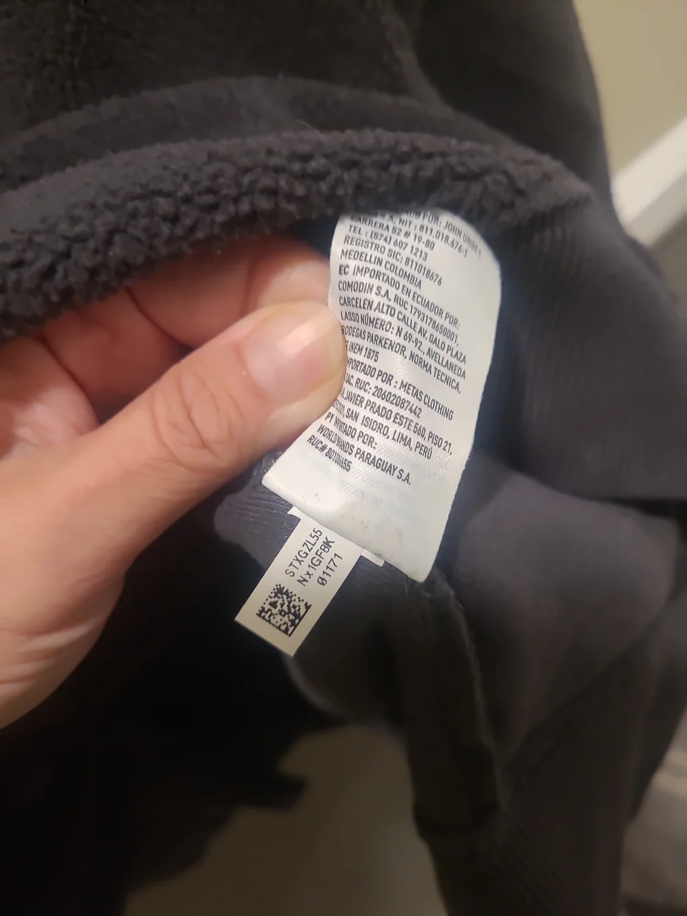 American Eagle Seriously Huggable Oversized Small Sweater Black